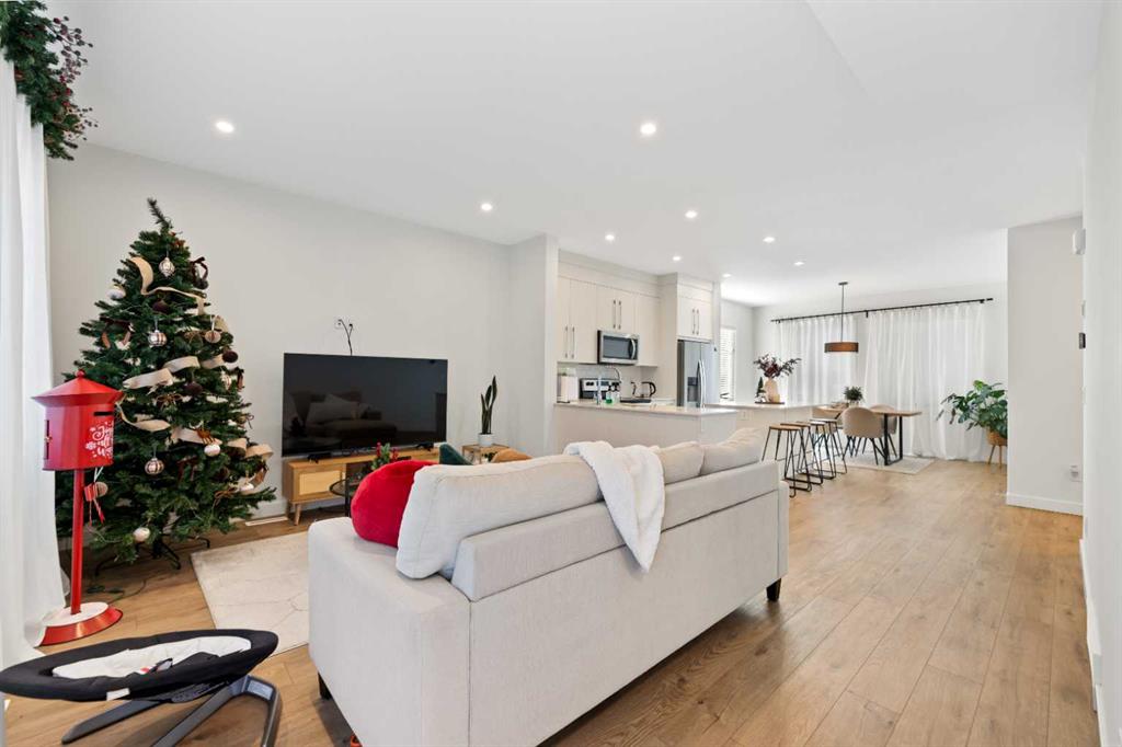 Picture for 218, 669 Savanna Boulevard NE https://www.cirrealty.ca/reb/creb/37/A2266637_8.jpg