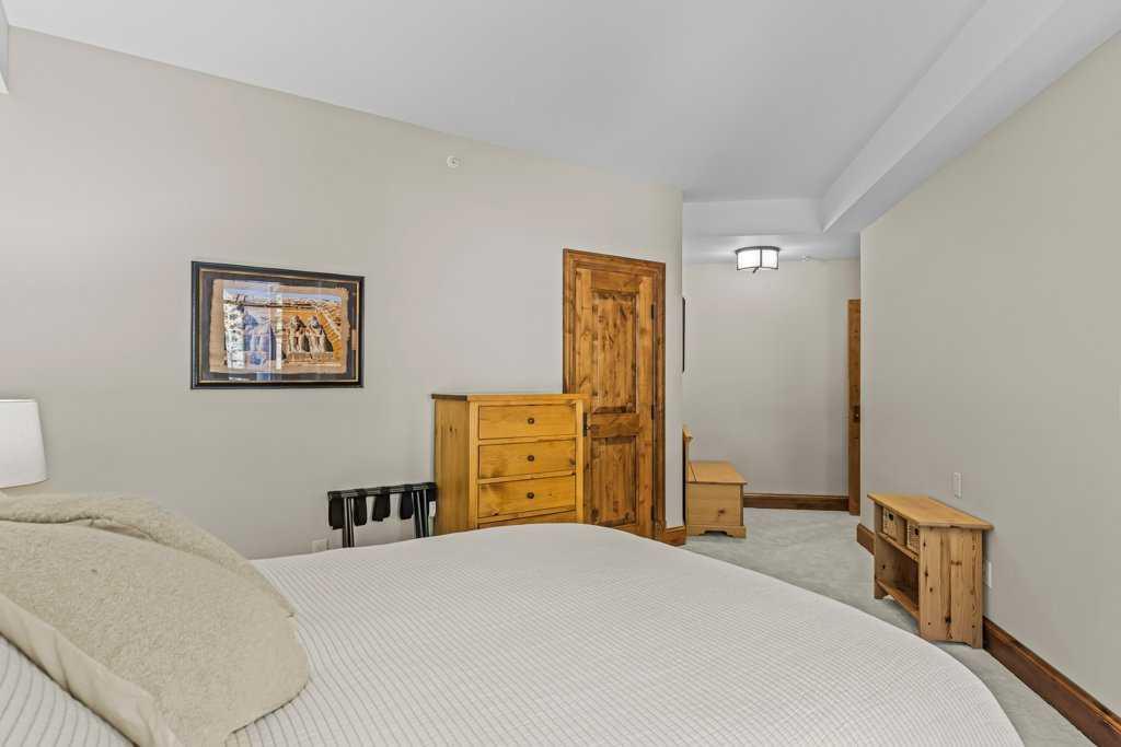 Picture for 303, 150 Stonecreek Road  https://www.cirrealty.ca/reb/creb/37/A2266737_28.jpg