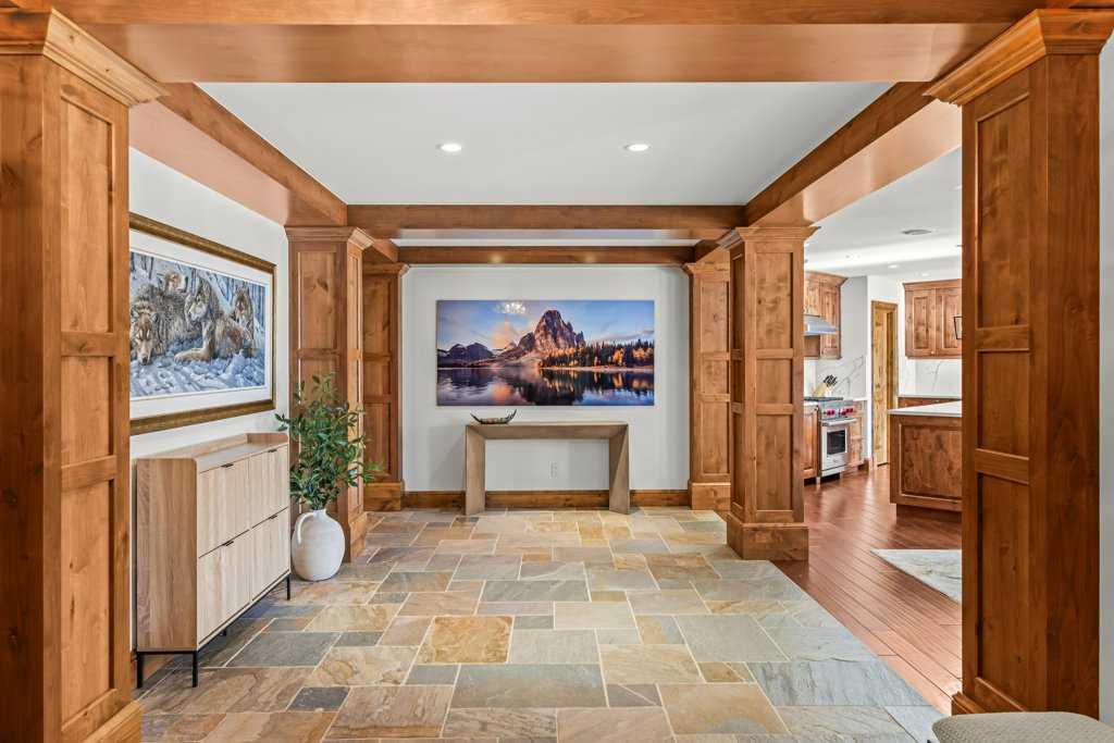Picture for 303, 150 Stonecreek Road  https://www.cirrealty.ca/reb/creb/37/A2266737_5.jpg