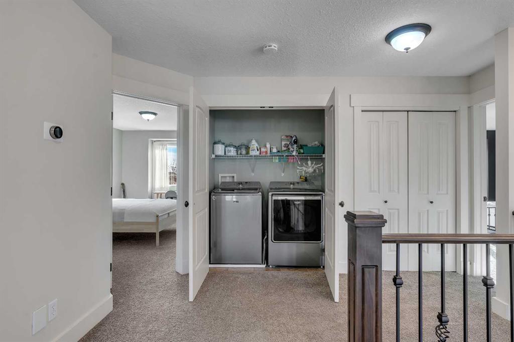 Picture for 315 Crystal Green Close  https://www.cirrealty.ca/reb/creb/37/A2266937_28.jpg