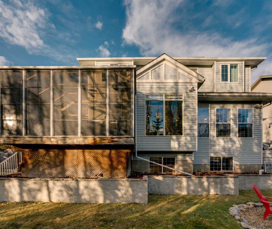 Picture for 315 Crystal Green Close  https://www.cirrealty.ca/reb/creb/37/A2266937_46.jpg