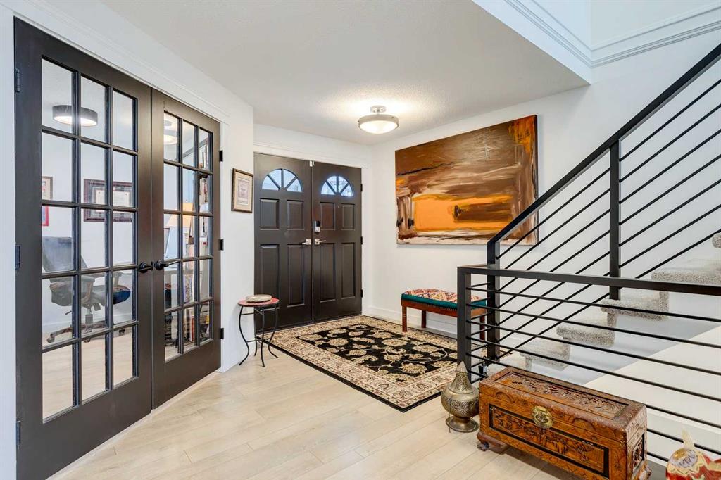 Picture for 24 Wood Crescent SW