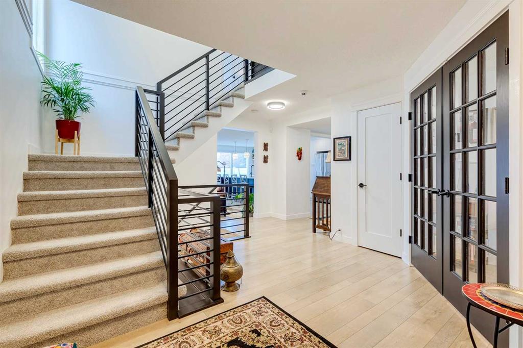 Picture for 24 Wood Crescent SW