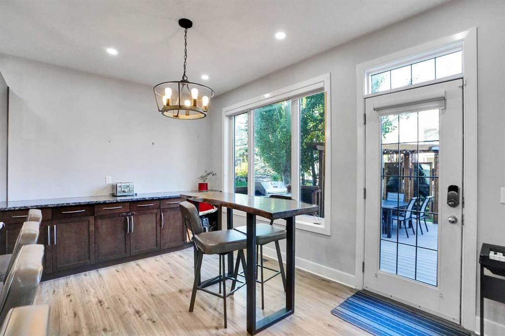 Picture for 70 Royal Ridge Manor NW https://www.cirrealty.ca/reb/creb/37/A2267637_10.jpg