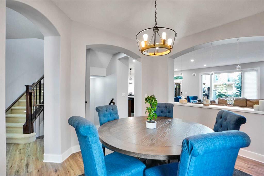 Picture for 70 Royal Ridge Manor NW https://www.cirrealty.ca/reb/creb/37/A2267637_14.jpg