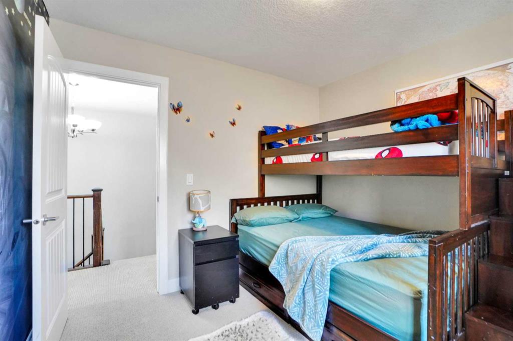 Picture for 70 Royal Ridge Manor NW https://www.cirrealty.ca/reb/creb/37/A2267637_30.jpg