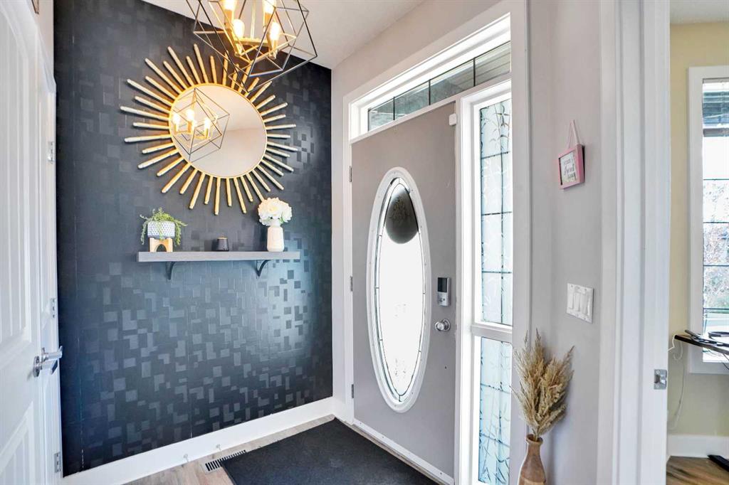 Picture for 70 Royal Ridge Manor NW