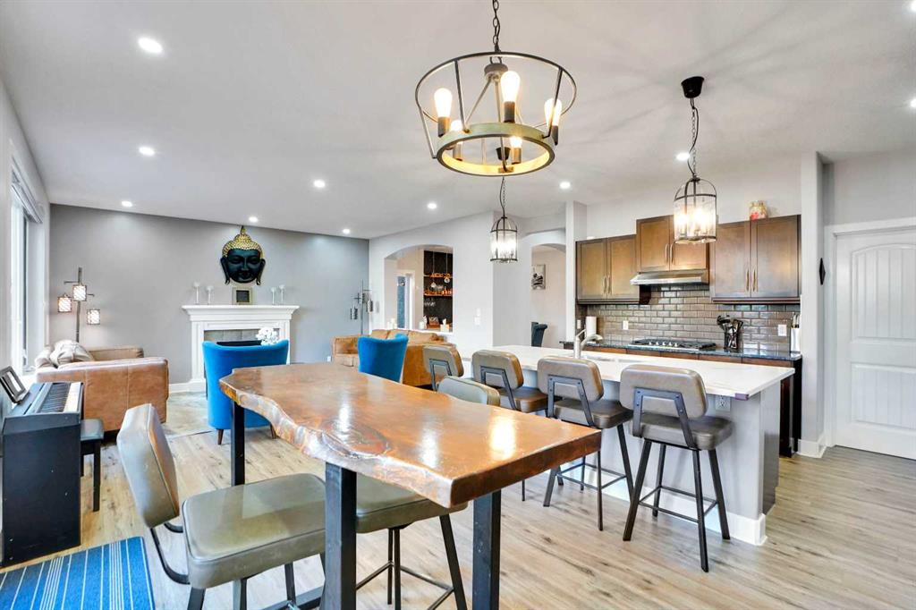 Picture for 70 Royal Ridge Manor NW https://www.cirrealty.ca/reb/creb/37/A2267637_9.jpg