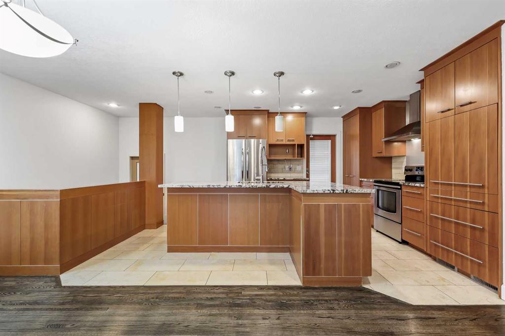 Picture for 303 40 Street SW