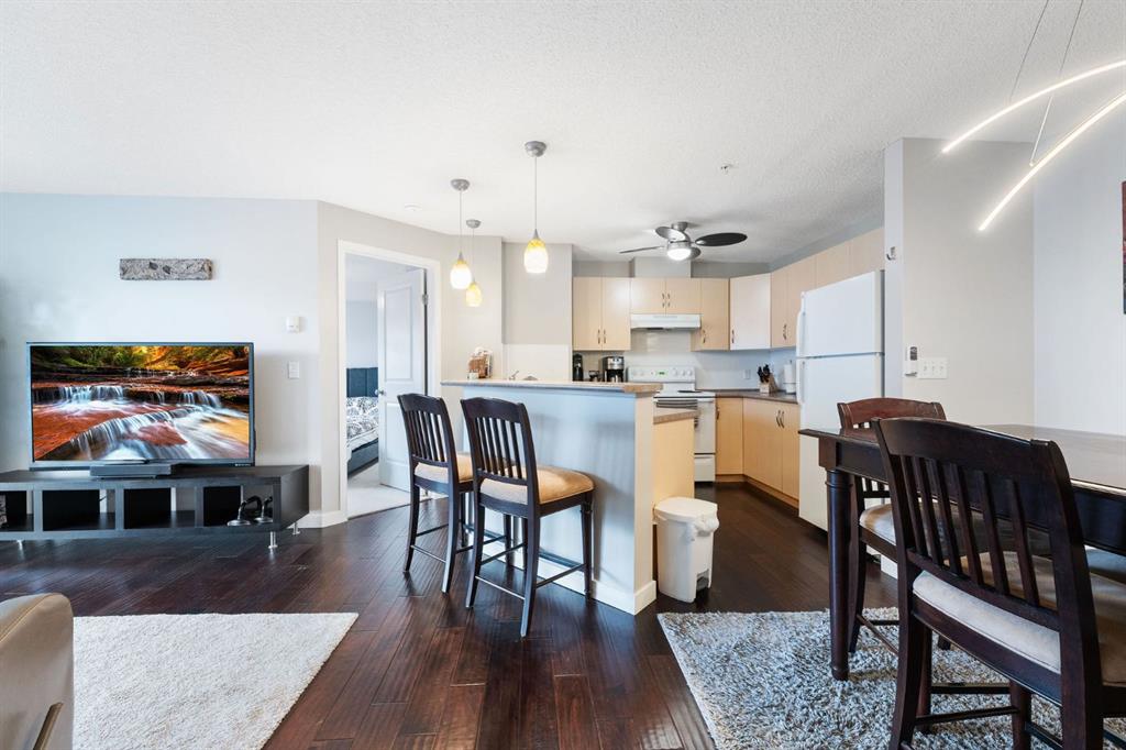 Picture for 2218, 505 Railway Street W