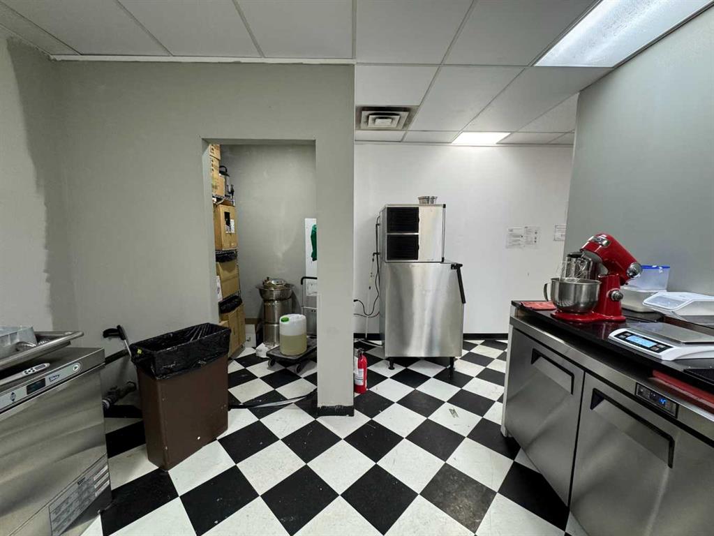 Picture for 123 Any Street 