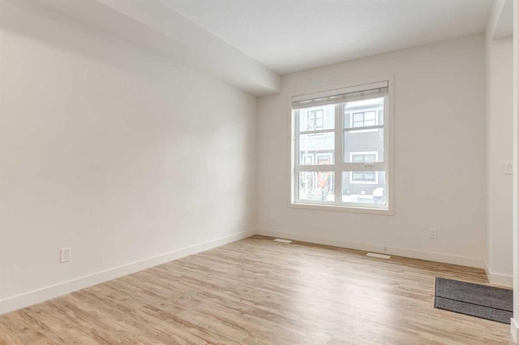 Picture for 3208, 100 Walgrove Court SE