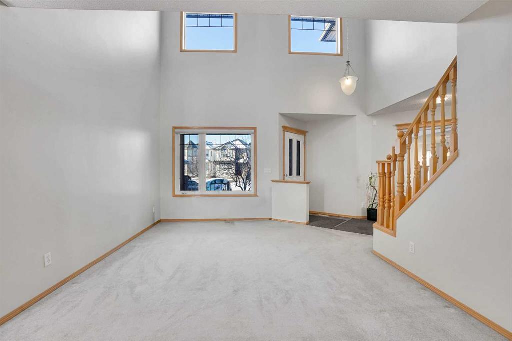 Picture for 109 Taralea Green NE