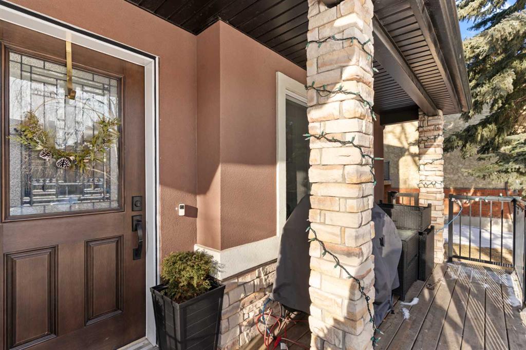 Picture for 1, 1925 36 Street SW