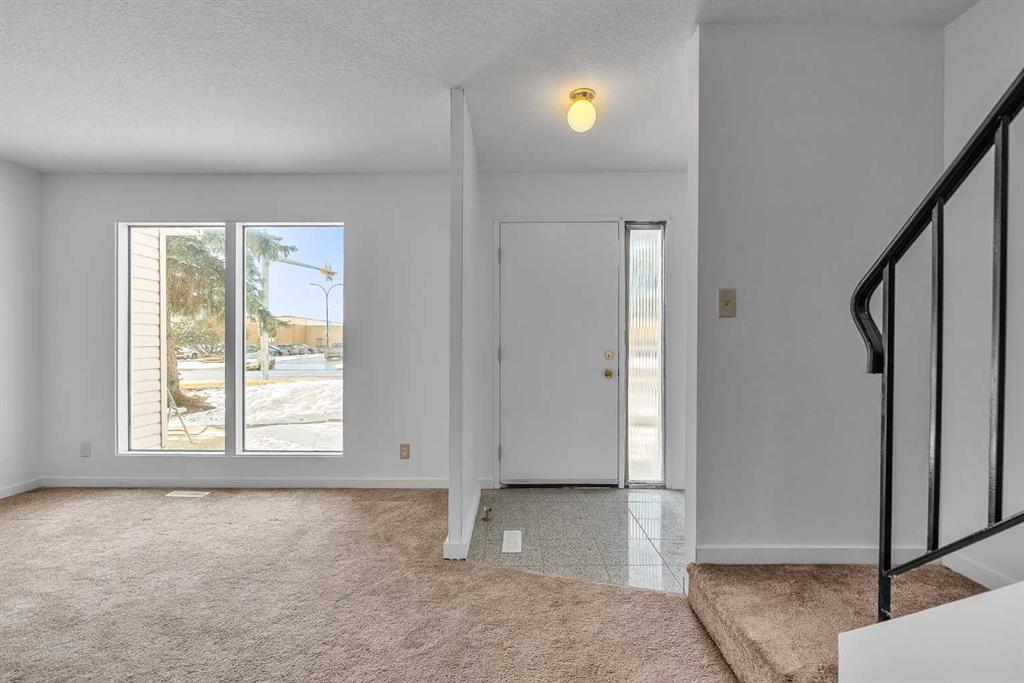 Picture for 318 Marlborough Way NE