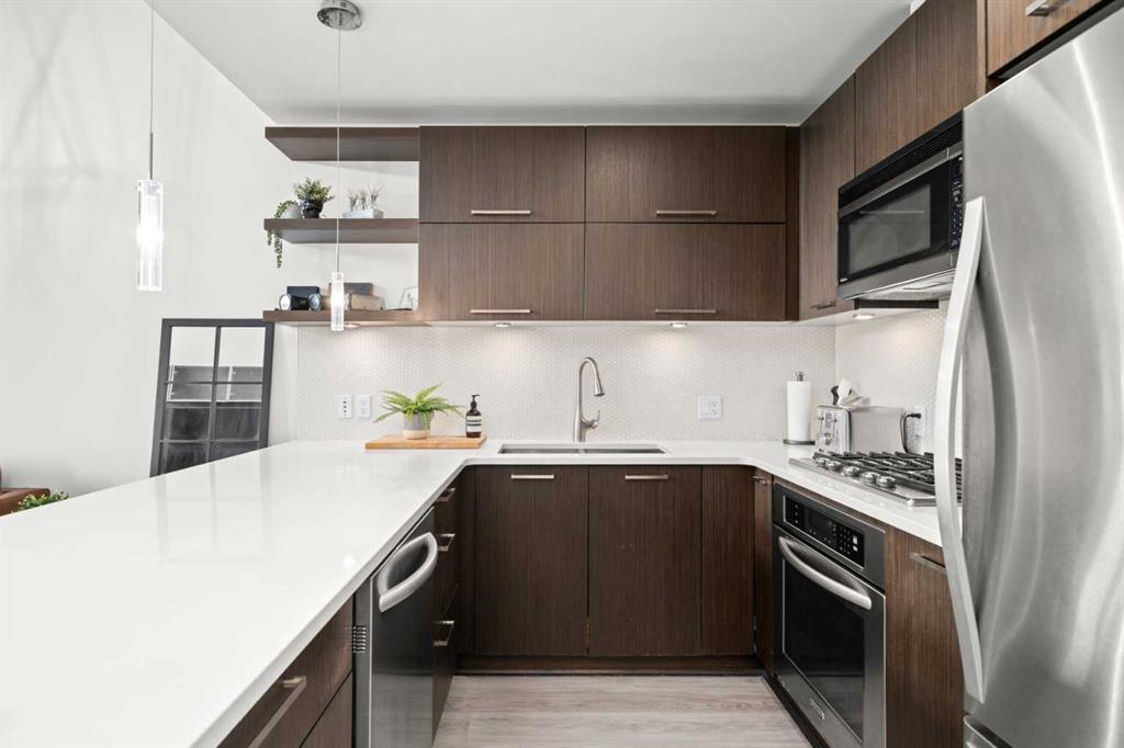 Picture for 405, 707 4 Street NE