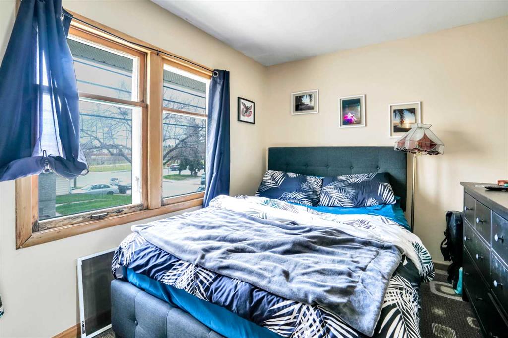 Picture for 112 29 Avenue NW