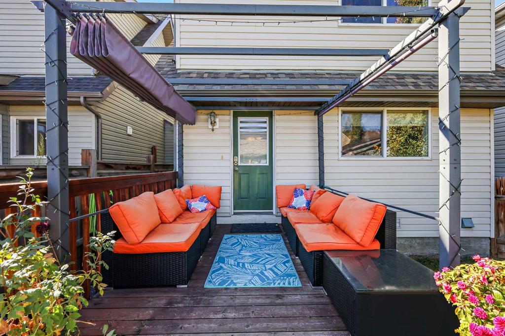 Picture for 180 Copperfield Rise SE