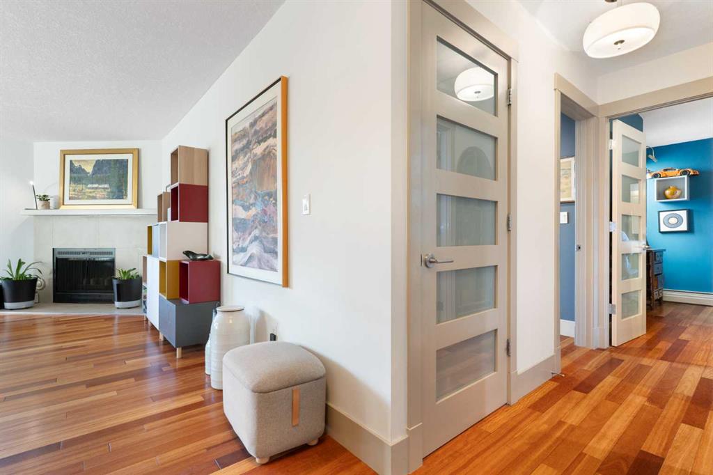 Picture for 201, 220 26 Avenue SW