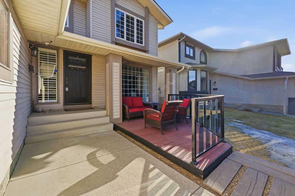 Picture for 2108 Douglasbank Crescent SE