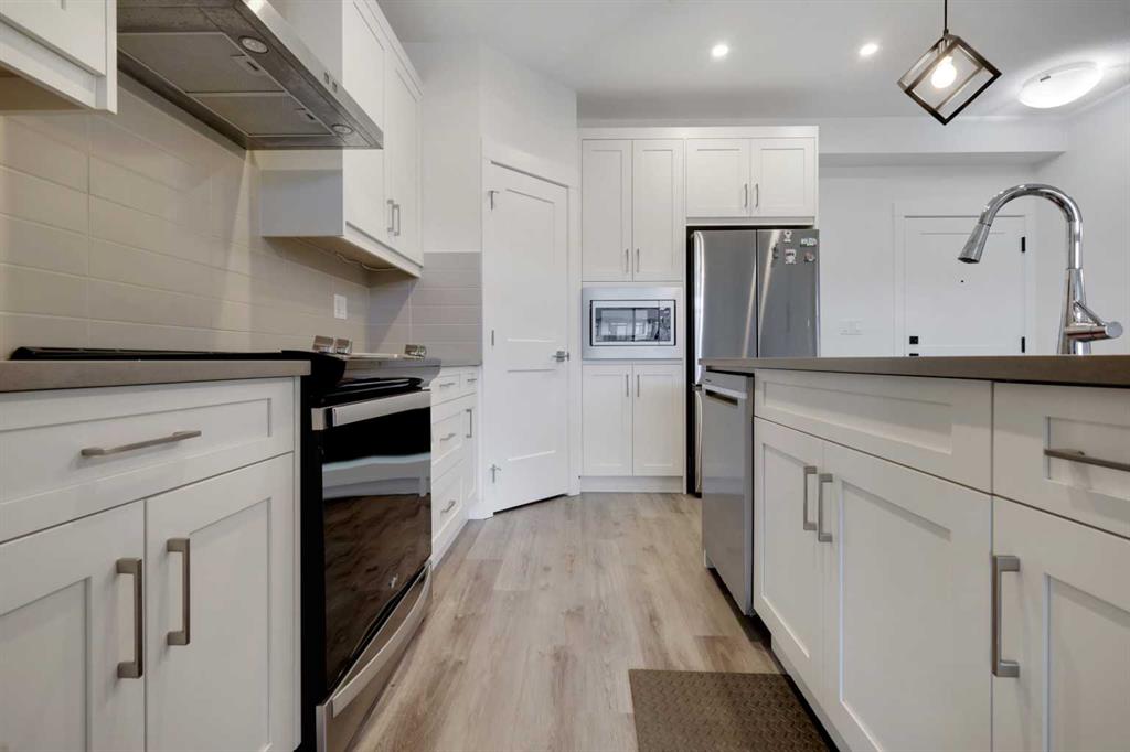 Picture for 311, 20 Sage Hill Walk NW