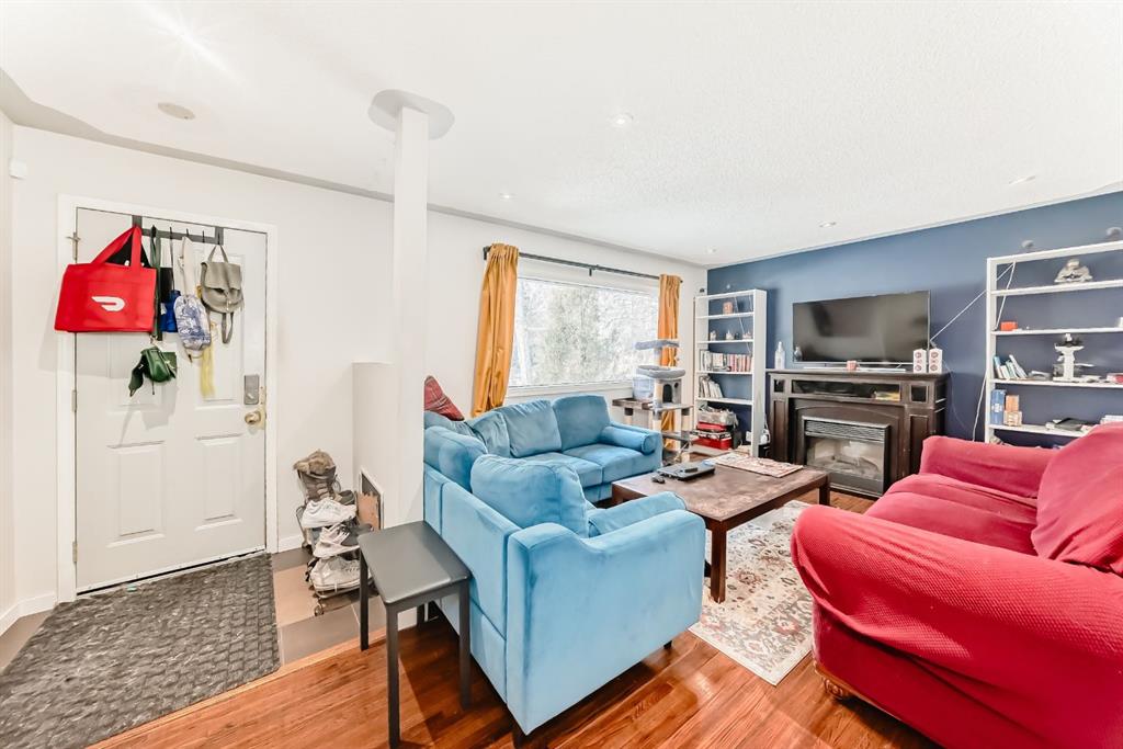 Picture for 176 Hendon Drive NW