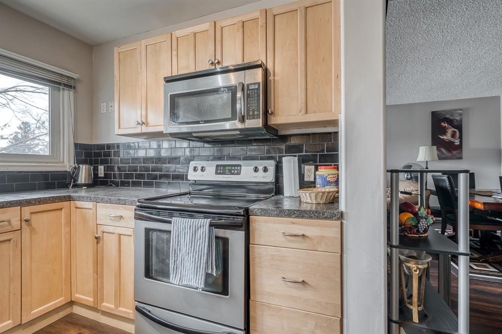 Picture for 210, 8231 Elbow Drive SW