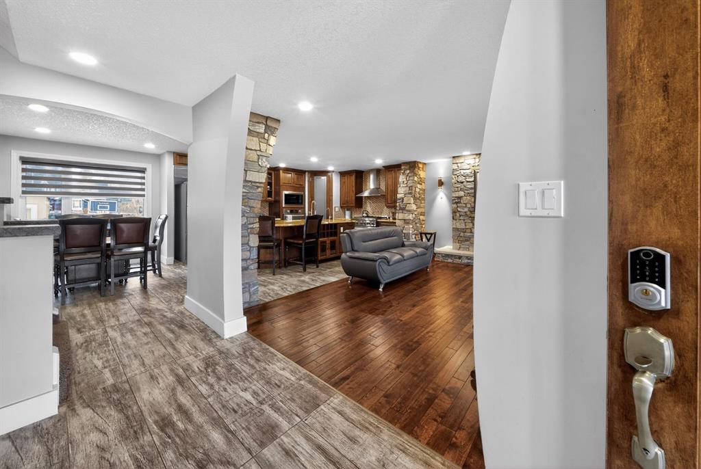 Picture for 740 Lake Ontario Drive SE