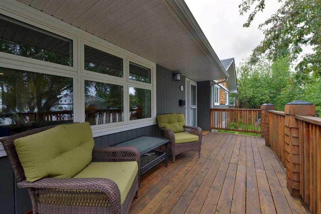 Picture for 19 Garrick Drive SW