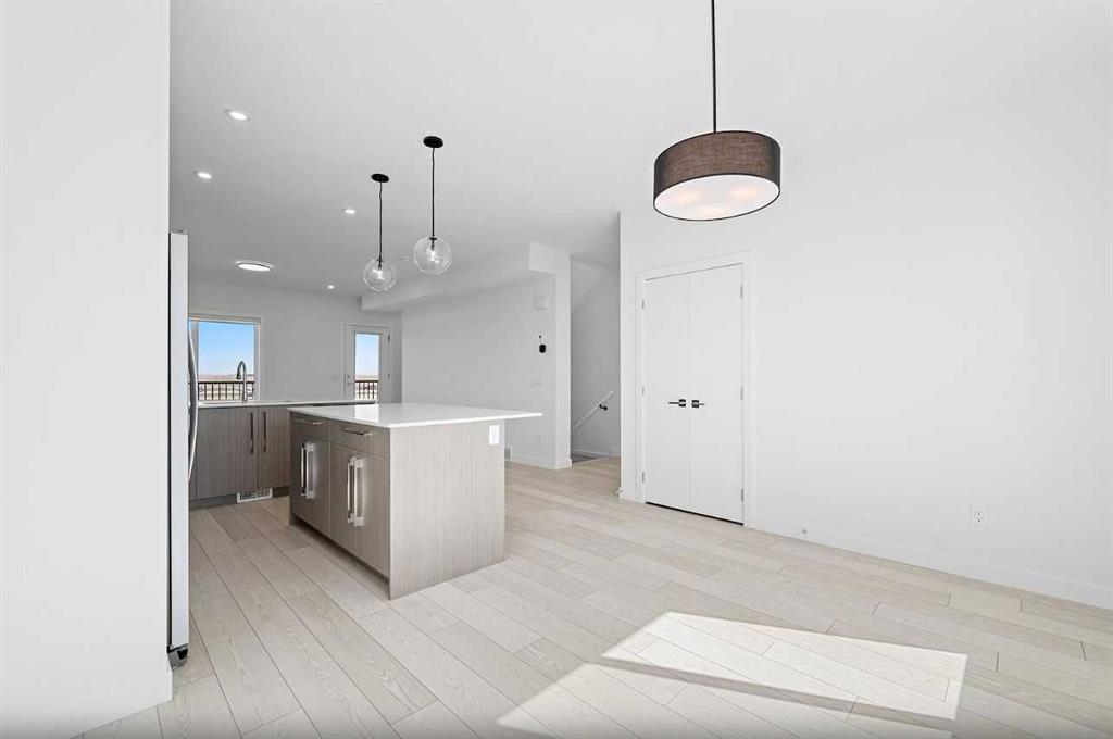 Picture for 703, 280 chelsea Road 