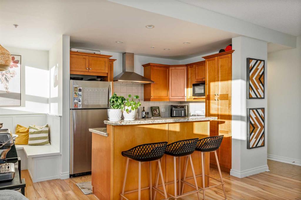 Picture for 205, 716 5 Street NE