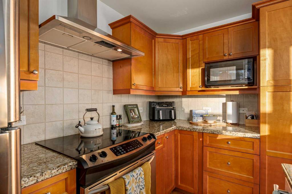 Picture for 205, 716 5 Street NE