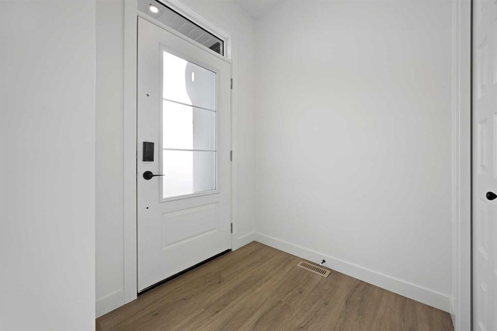 Picture for 2226 Bayview Drive SW