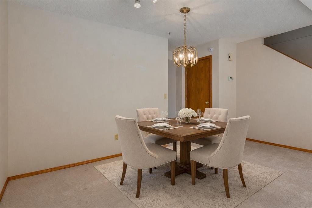 Picture for 128 Cedarwood Park SW