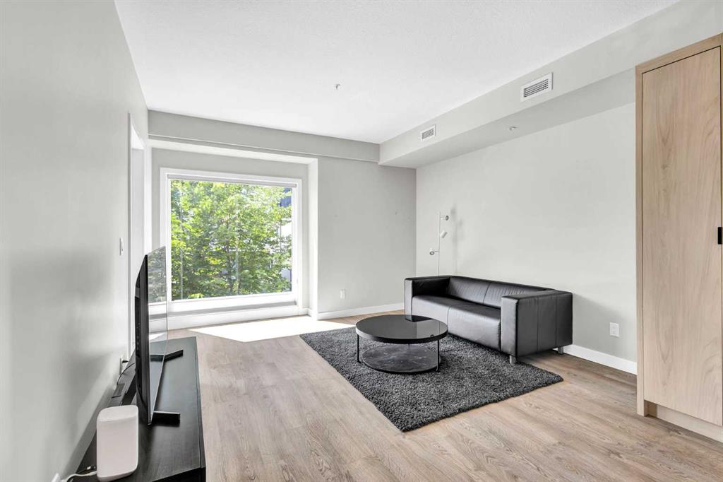 Picture for 206, 3375 15 Street SW