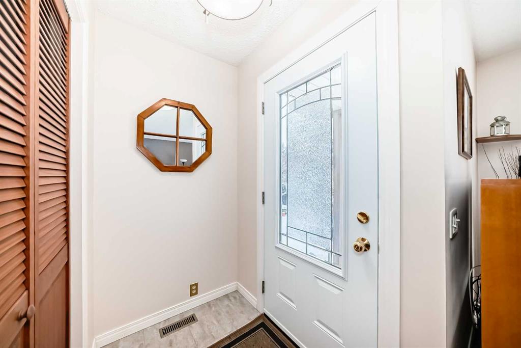 Picture for 24 Cedarwood Hill SW