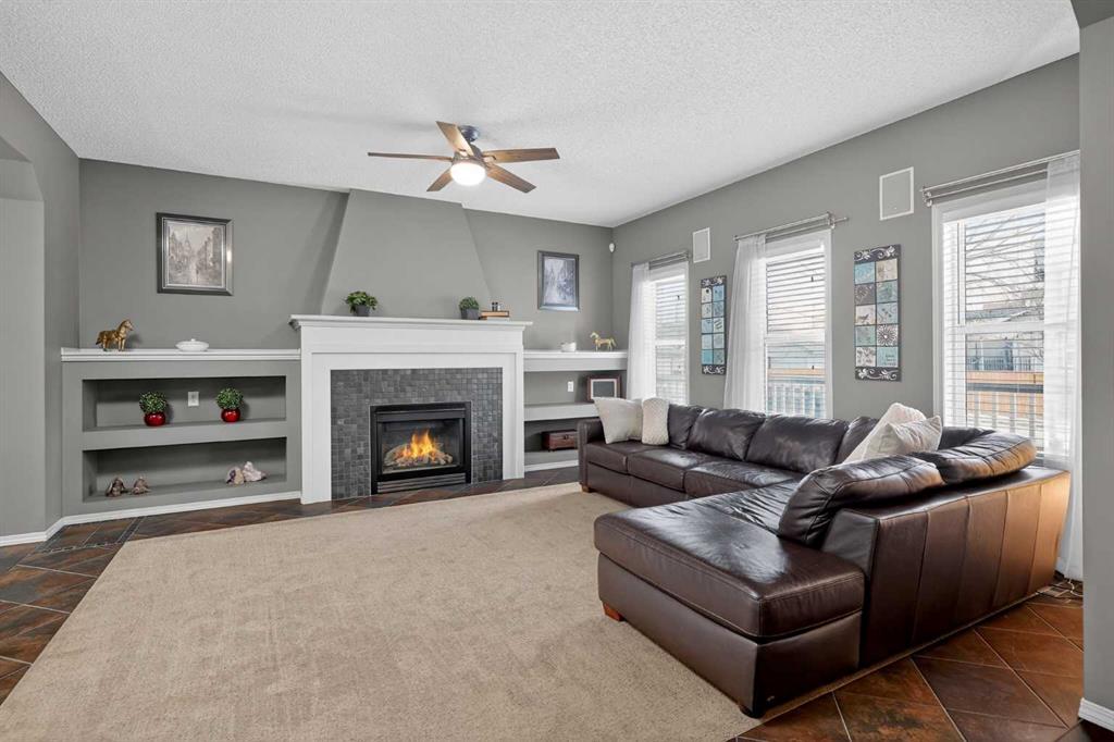 Picture for 210 Elgin View SE