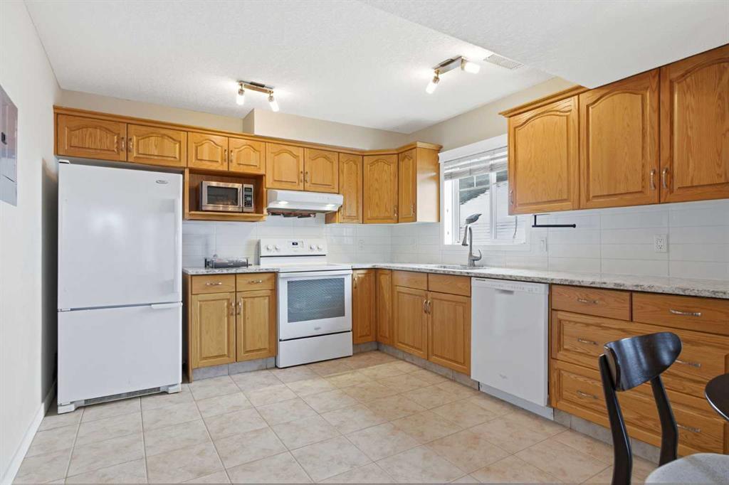 Picture for 304, 1608 12 Avenue SW