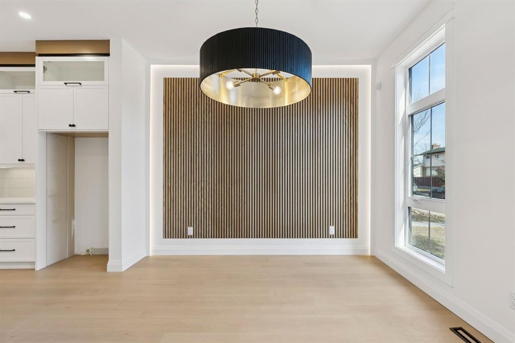 Picture for 523 32 Street 