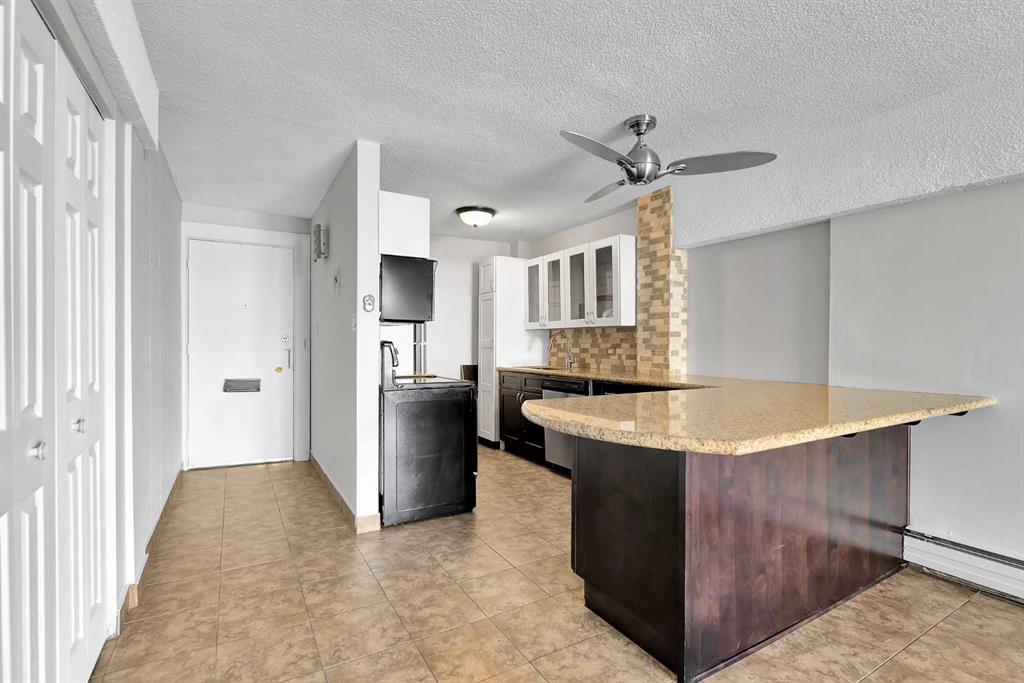 Picture for 210, 519 17 Avenue SW