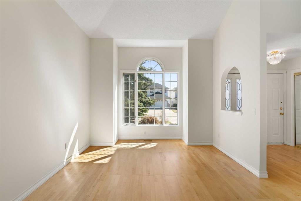 Picture for 156 Macewan Park Green NW