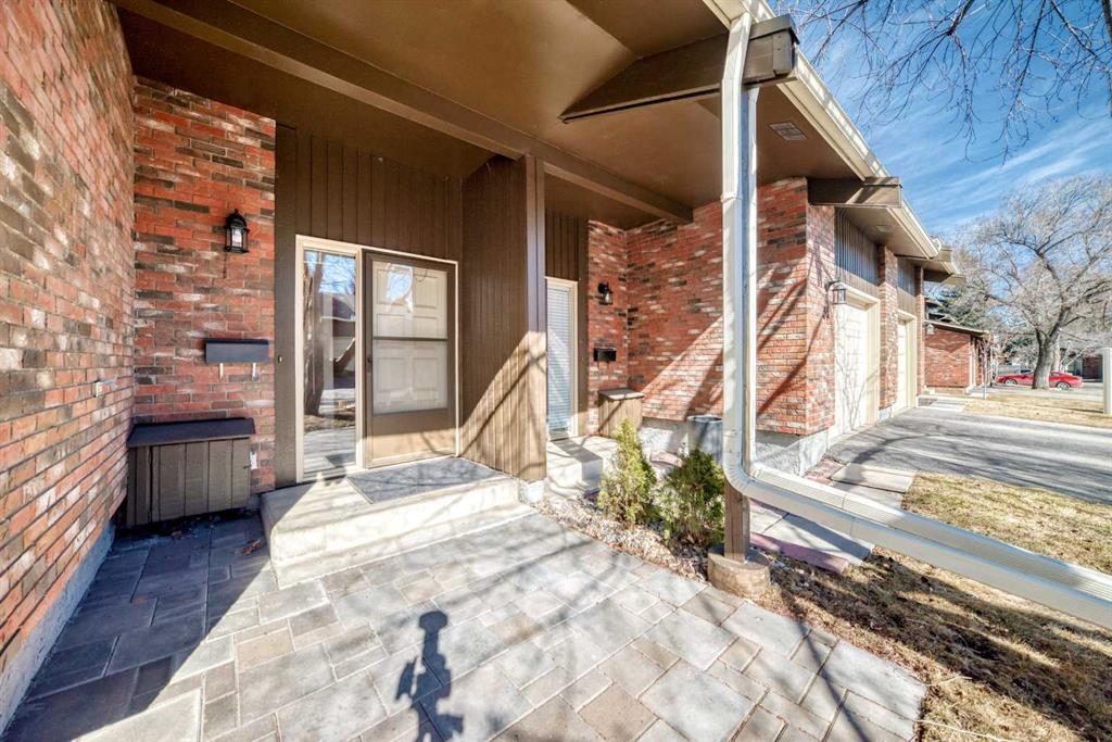 Picture for 33, 10001 Brookpark Boulevard SW