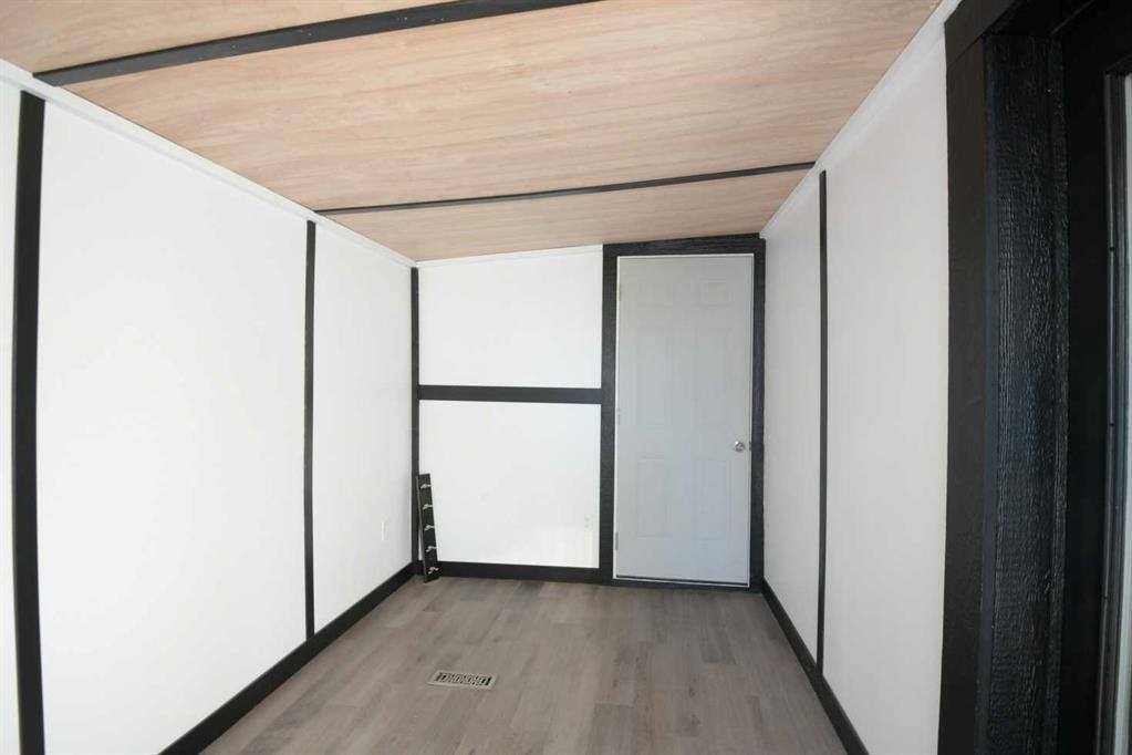 Picture for 429, 3223 83 Street NW