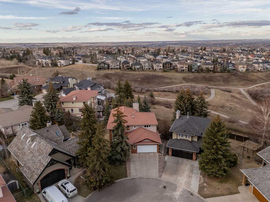 Picture for 47 Edgeridge Court NW