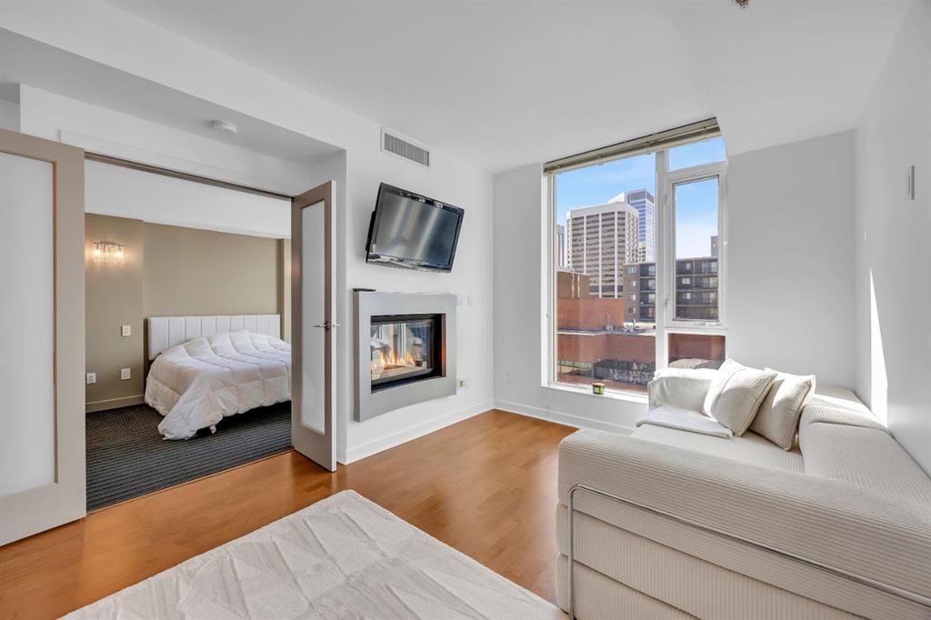 Picture for 1708, 888 4 Avenue SW