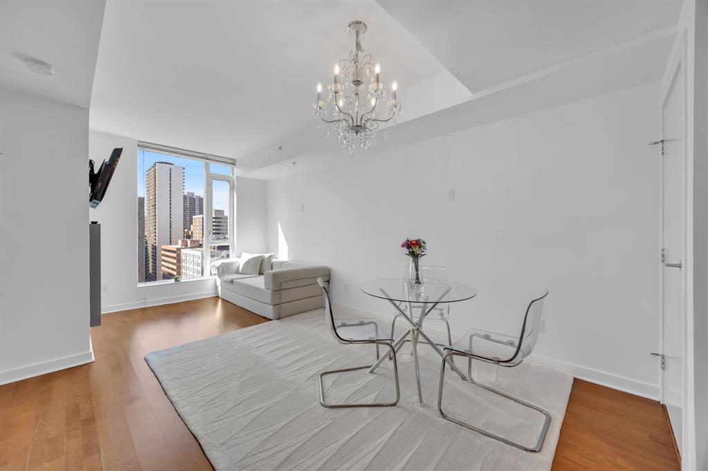 Picture for 1708, 888 4 Avenue SW