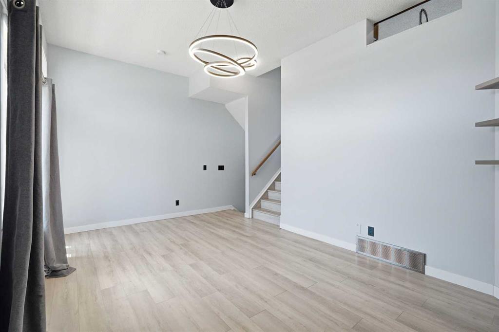 Picture for 337 Copperfield Boulevard SE