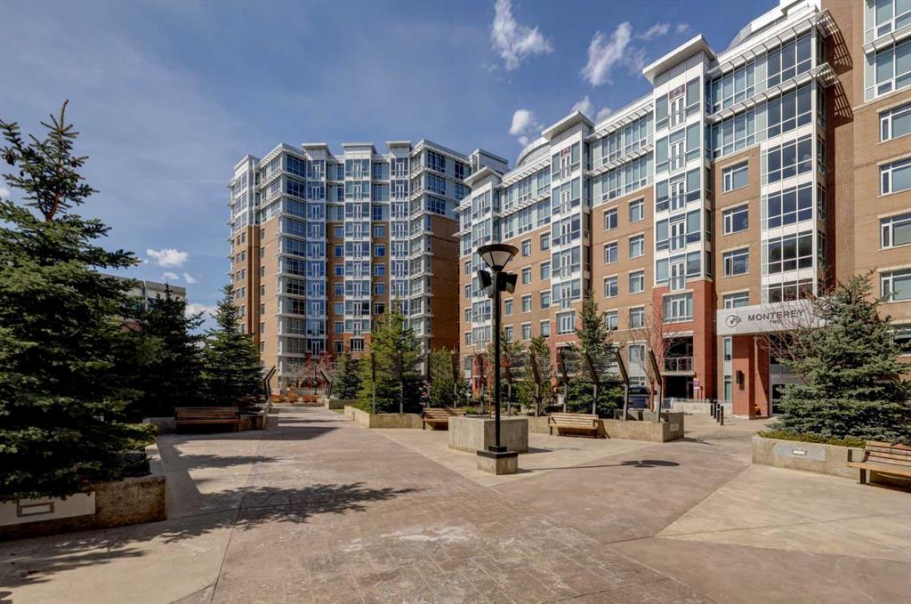 Picture for 810, 16 Varsity Estates Circle NW