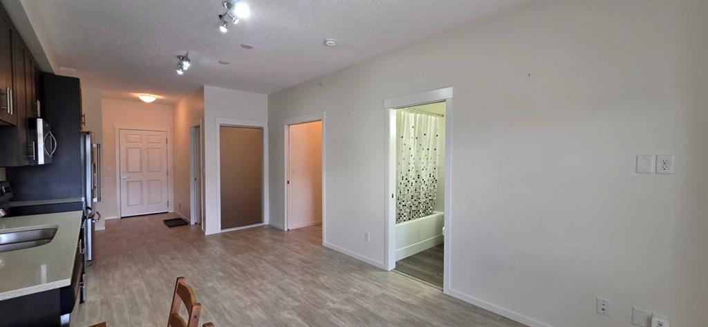 Picture for 4414, 215 LEGACY Boulevard SE