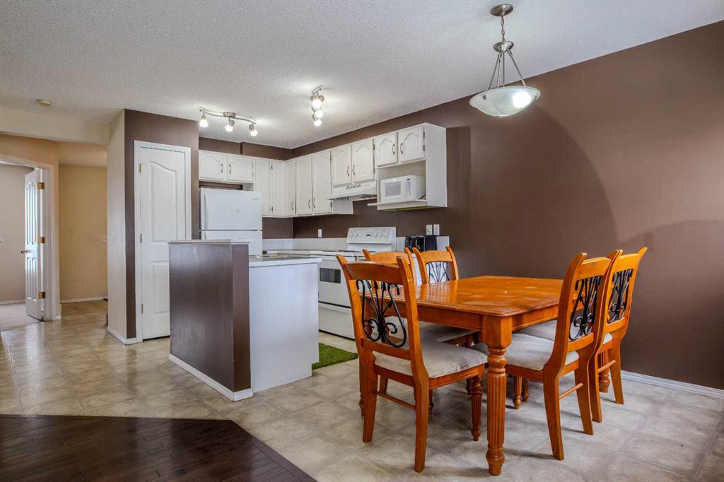 Picture for 161 Saddlecrest Close NE